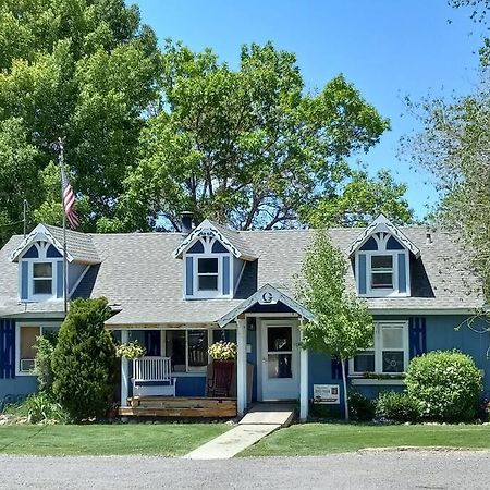 The Goulding Cottage And Farm - 4 Beds, 3 Baths Henrieville ภายนอก รูปภาพ